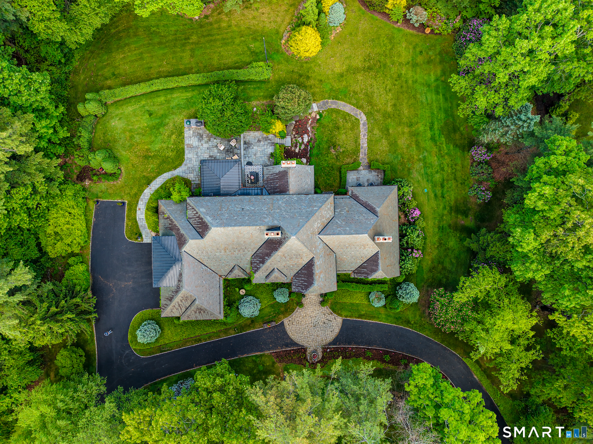 14 Robkins Road Avon CT 06001