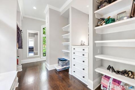 14 Robkins Road Avon CT 06001