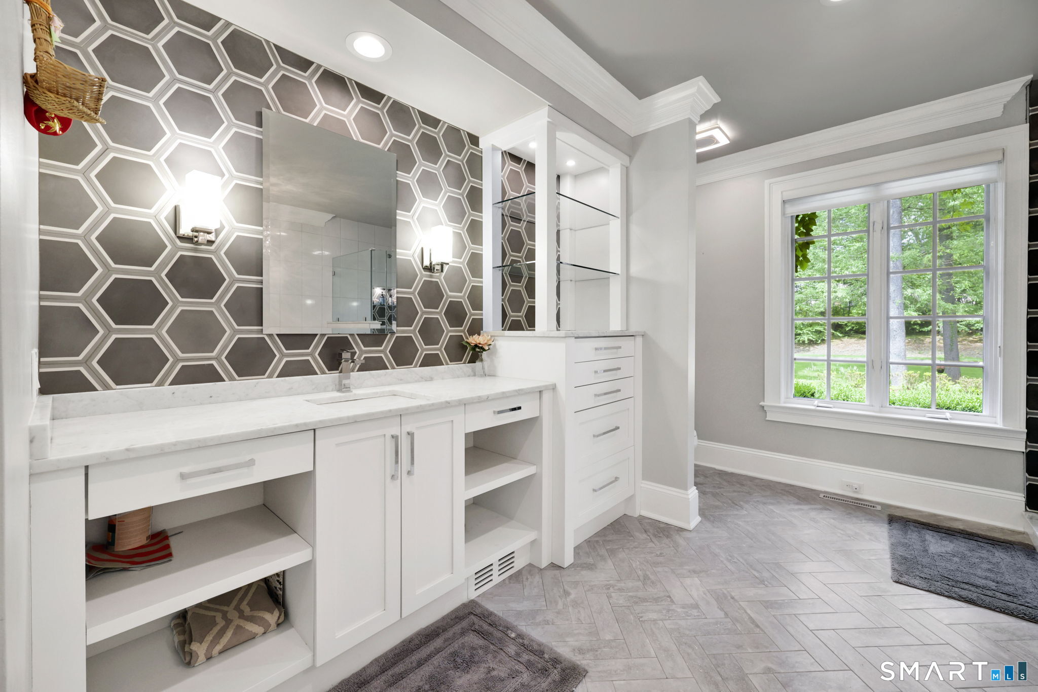 14 Robkins Road Avon CT 06001