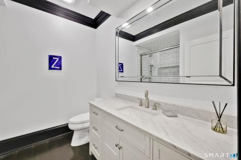 14 Robkins Road Avon CT 06001