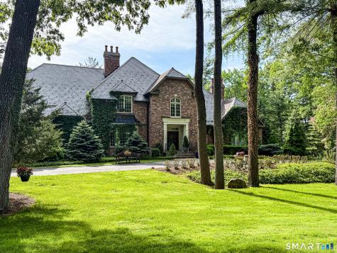 14 Robkins Road Avon CT 06001