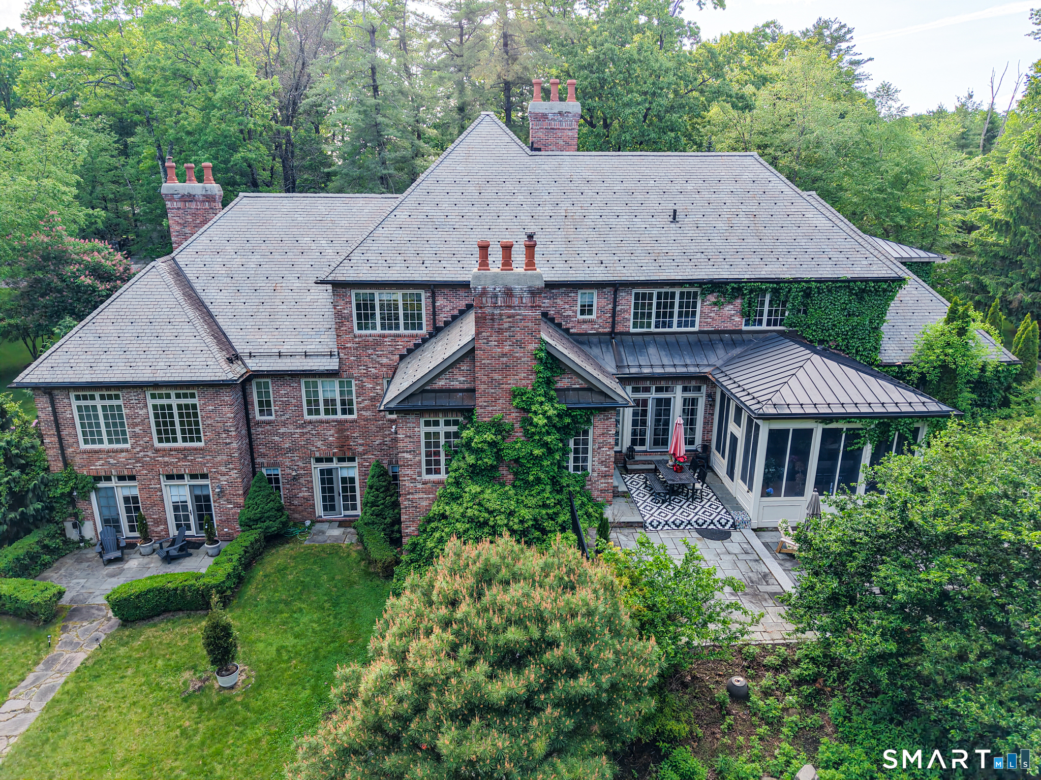 14 Robkins Road Avon CT 06001