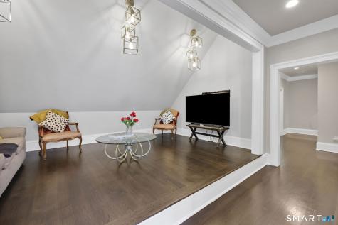 14 Robkins Road Avon CT 06001