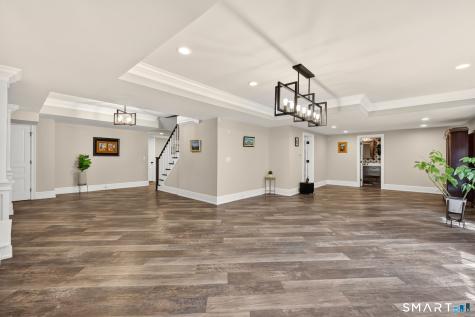 14 Robkins Road Avon CT 06001