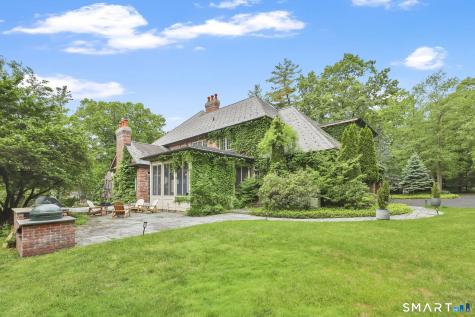 14 Robkins Road Avon CT 06001