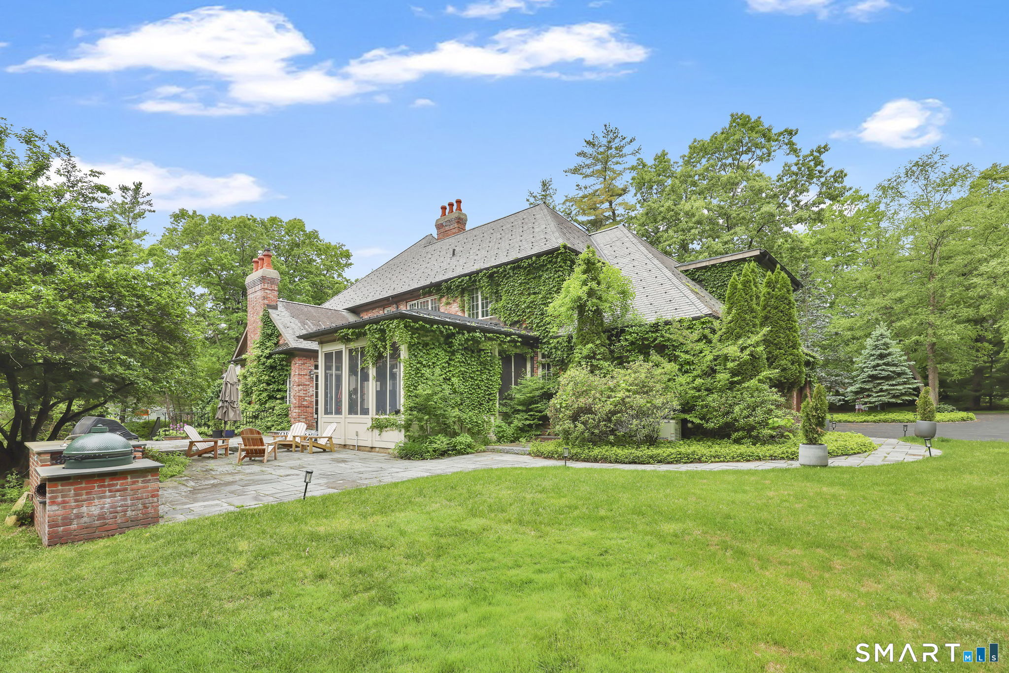 14 Robkins Road Avon CT 06001