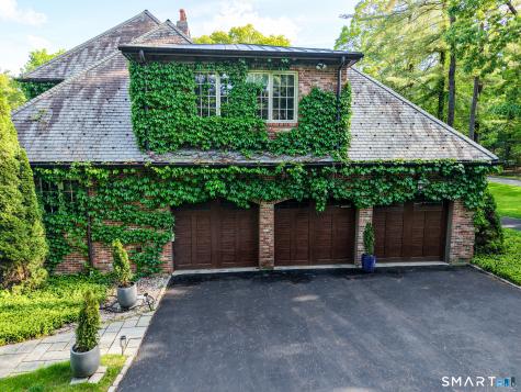 14 Robkins Road Avon CT 06001
