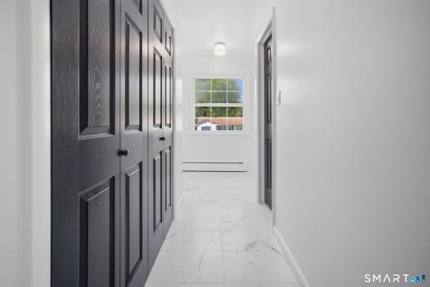 32 Brentwood Drive Bloomfield CT 06002