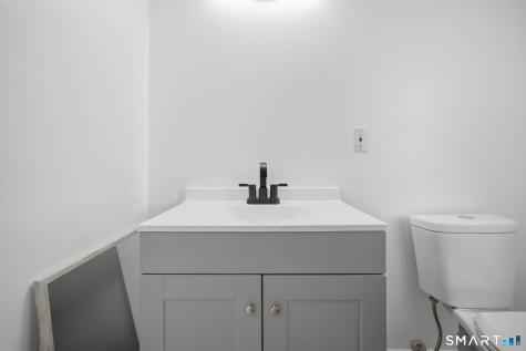 32 Brentwood Drive Bloomfield CT 06002