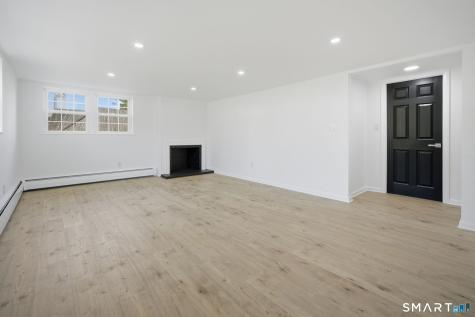 32 Brentwood Drive Bloomfield CT 06002