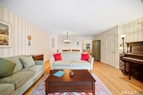 4 Oxford Drive Suffield CT 06078