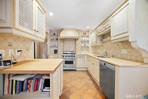4 Oxford Drive Suffield CT 06078