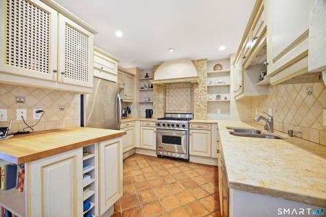 4 Oxford Drive Suffield CT 06078