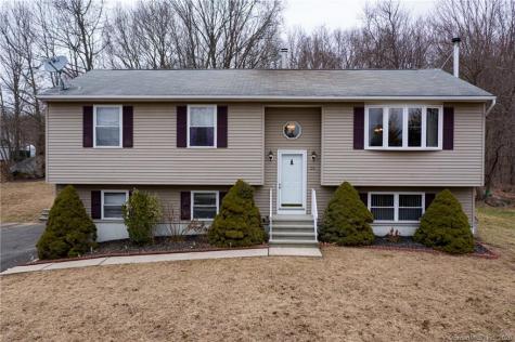 25 Applewood Lane Naugatuck CT 06770