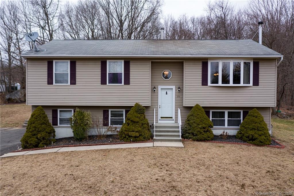 25 Applewood Lane Naugatuck CT 06770