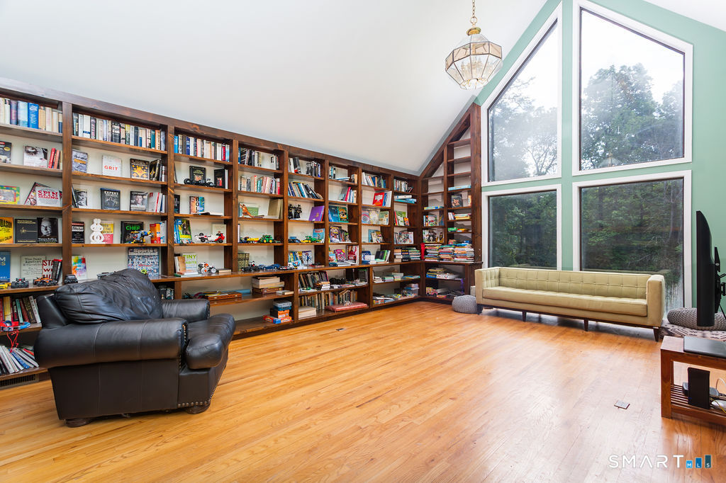 21 Holiday Point Road Sherman CT 06784