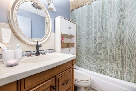 173 Timber Trail Wethersfield CT 06109