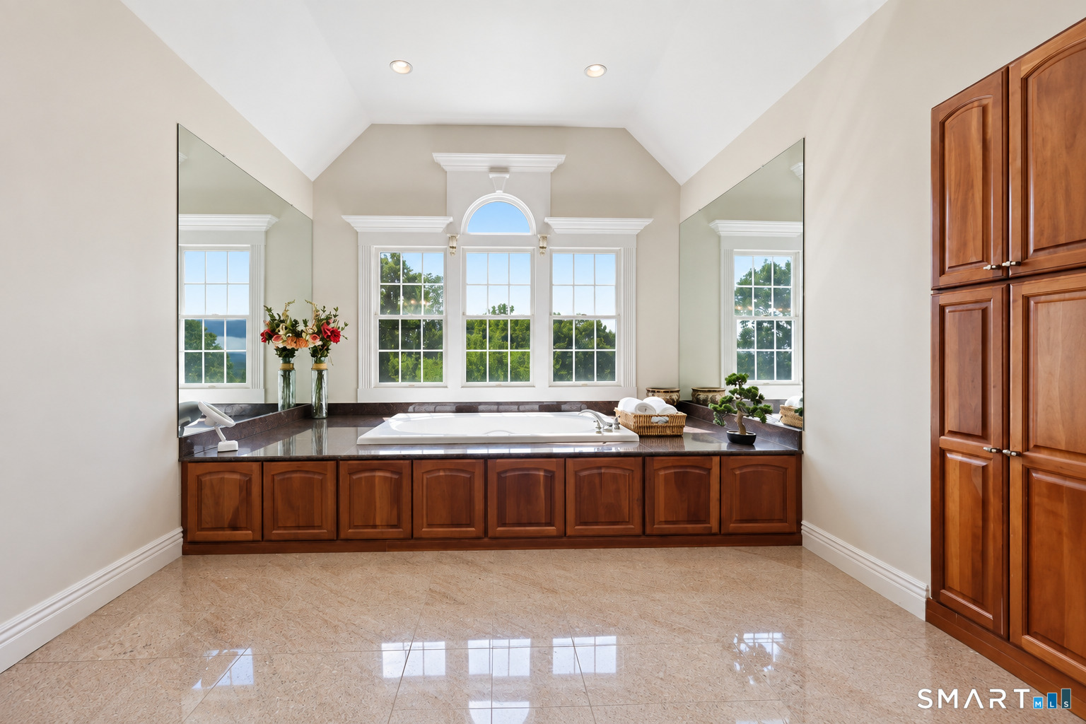 83 Bayberry Hill Road Avon CT 06001