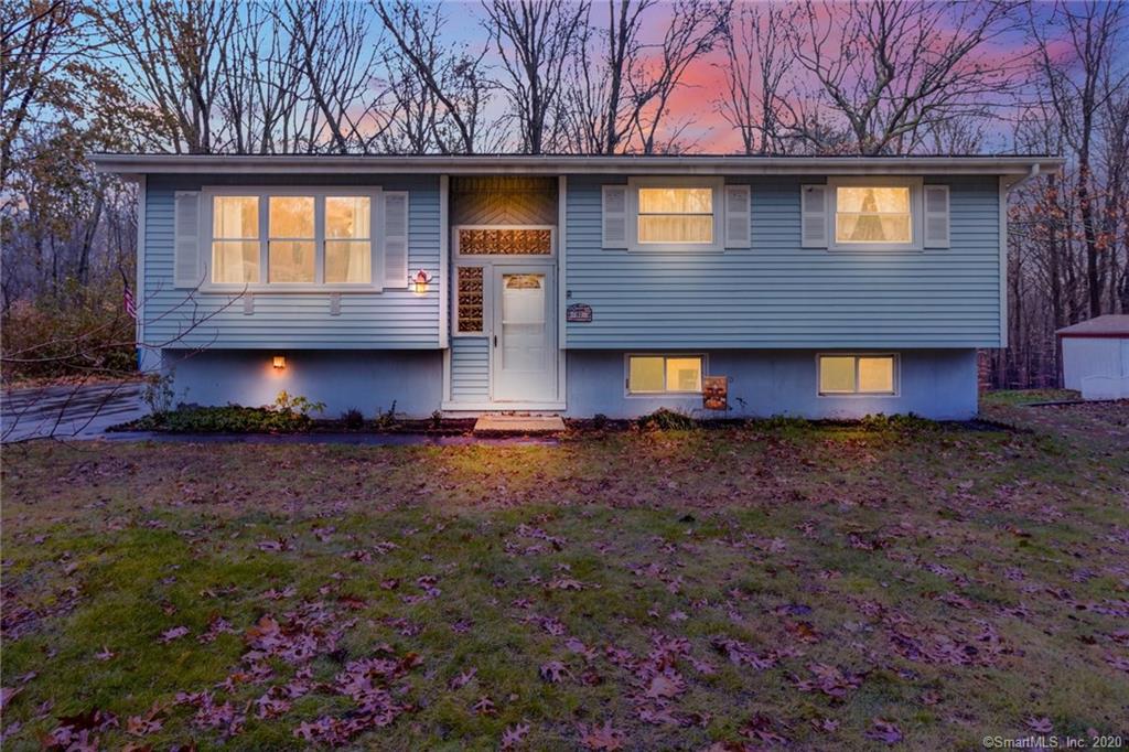 81 Meeting House Lane Ledyard CT 06339