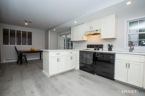 36 Jamestown Circle Wallingford CT 06492