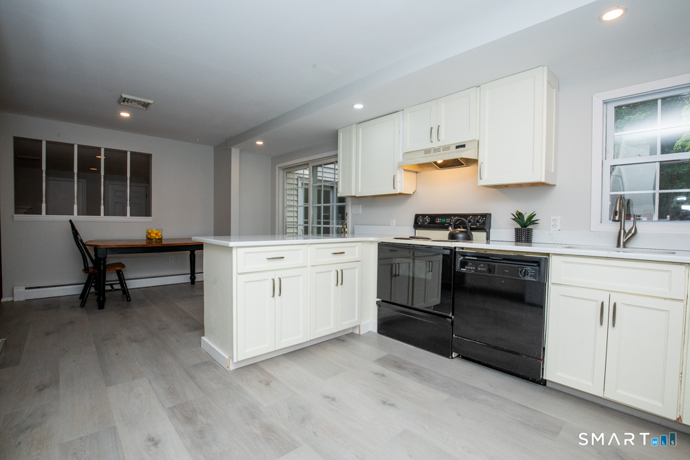 36 Jamestown Circle Wallingford CT 06492