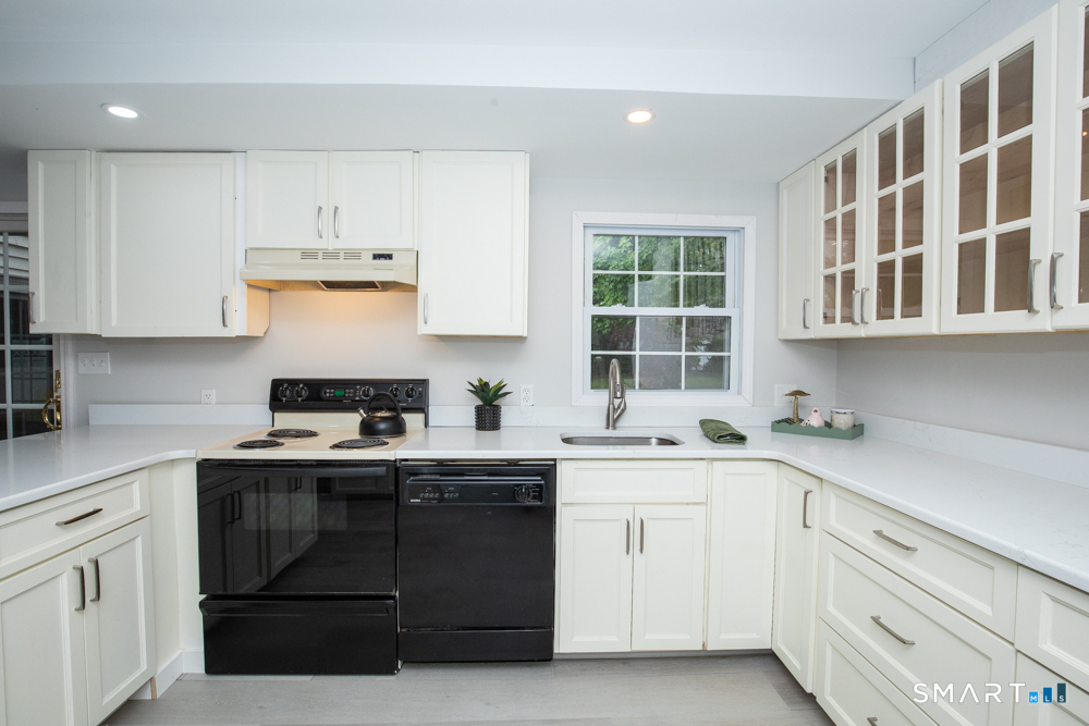 36 Jamestown Circle Wallingford CT 06492