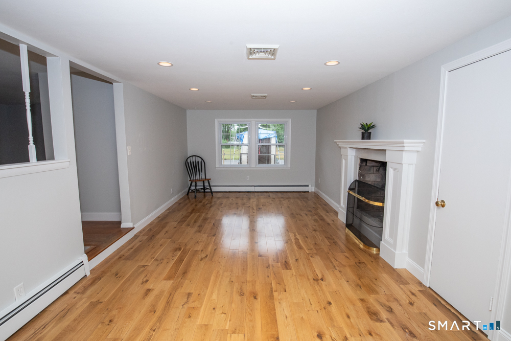 36 Jamestown Circle Wallingford CT 06492