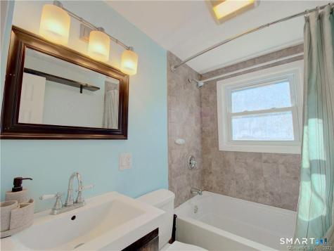 38 Pond Drive North Stonington CT 06359