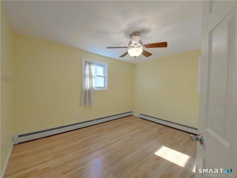 38 Pond Drive North Stonington CT 06359