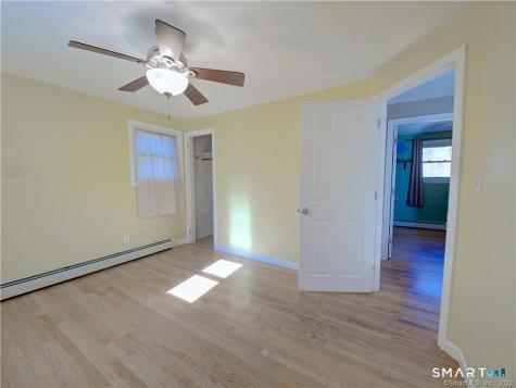 38 Pond Drive North Stonington CT 06359