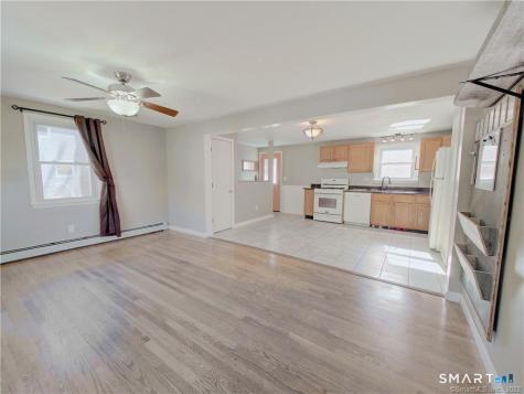38 Pond Drive North Stonington CT 06359