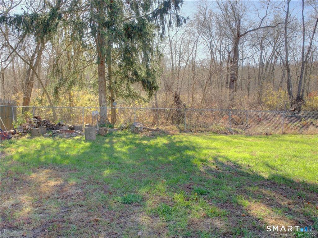 38 Pond Drive North Stonington CT 06359