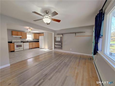 38 Pond Drive North Stonington CT 06359