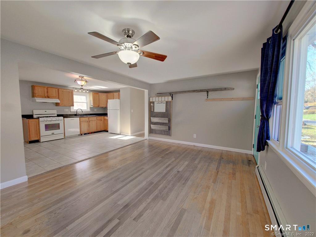 38 Pond Drive North Stonington CT 06359