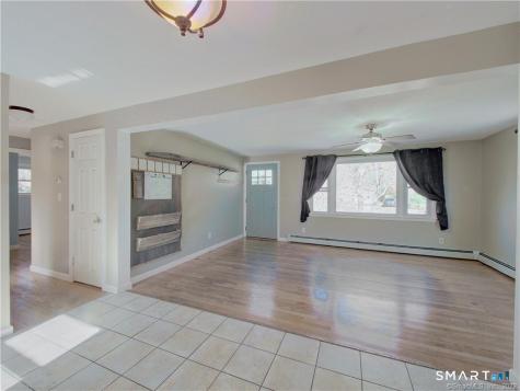 38 Pond Drive North Stonington CT 06359