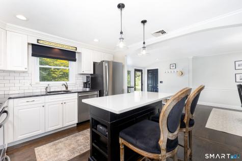 597 Maple Street Wethersfield CT 06109