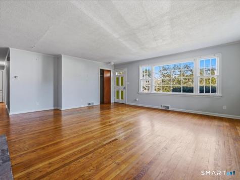 15 Third Avenue Branford CT 06405
