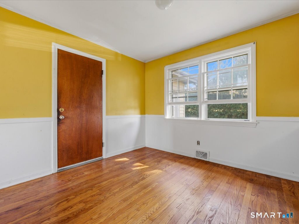 15 Third Avenue Branford CT 06405