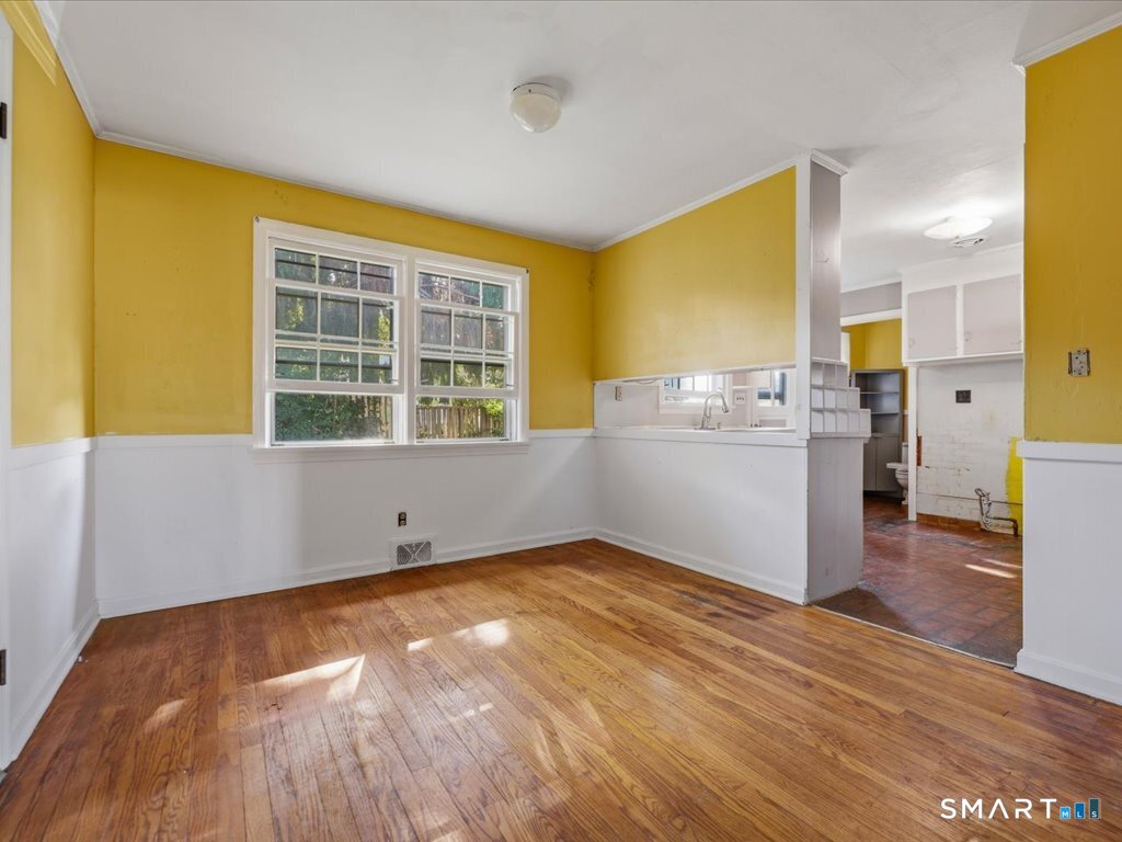 15 Third Avenue Branford CT 06405