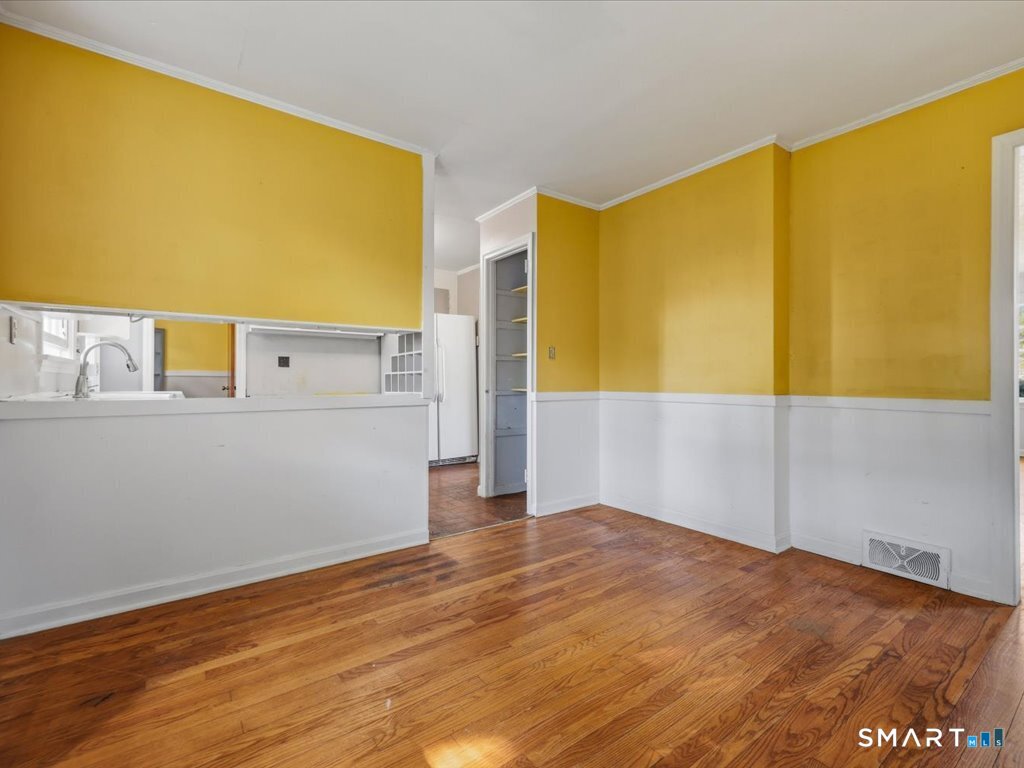 15 Third Avenue Branford CT 06405