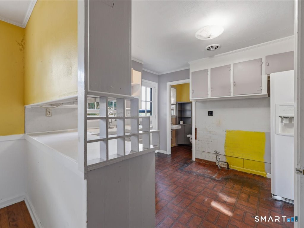 15 Third Avenue Branford CT 06405