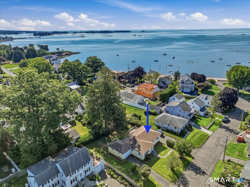 15 Third Avenue Branford CT 06405