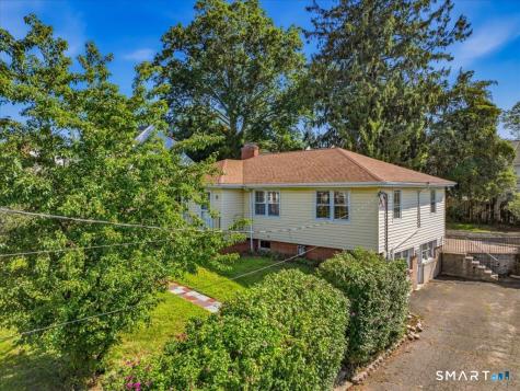 15 Third Avenue Branford CT 06405