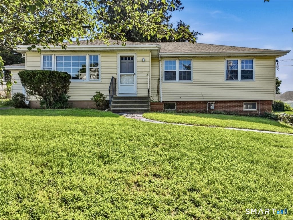 15 Third Avenue Branford CT 06405