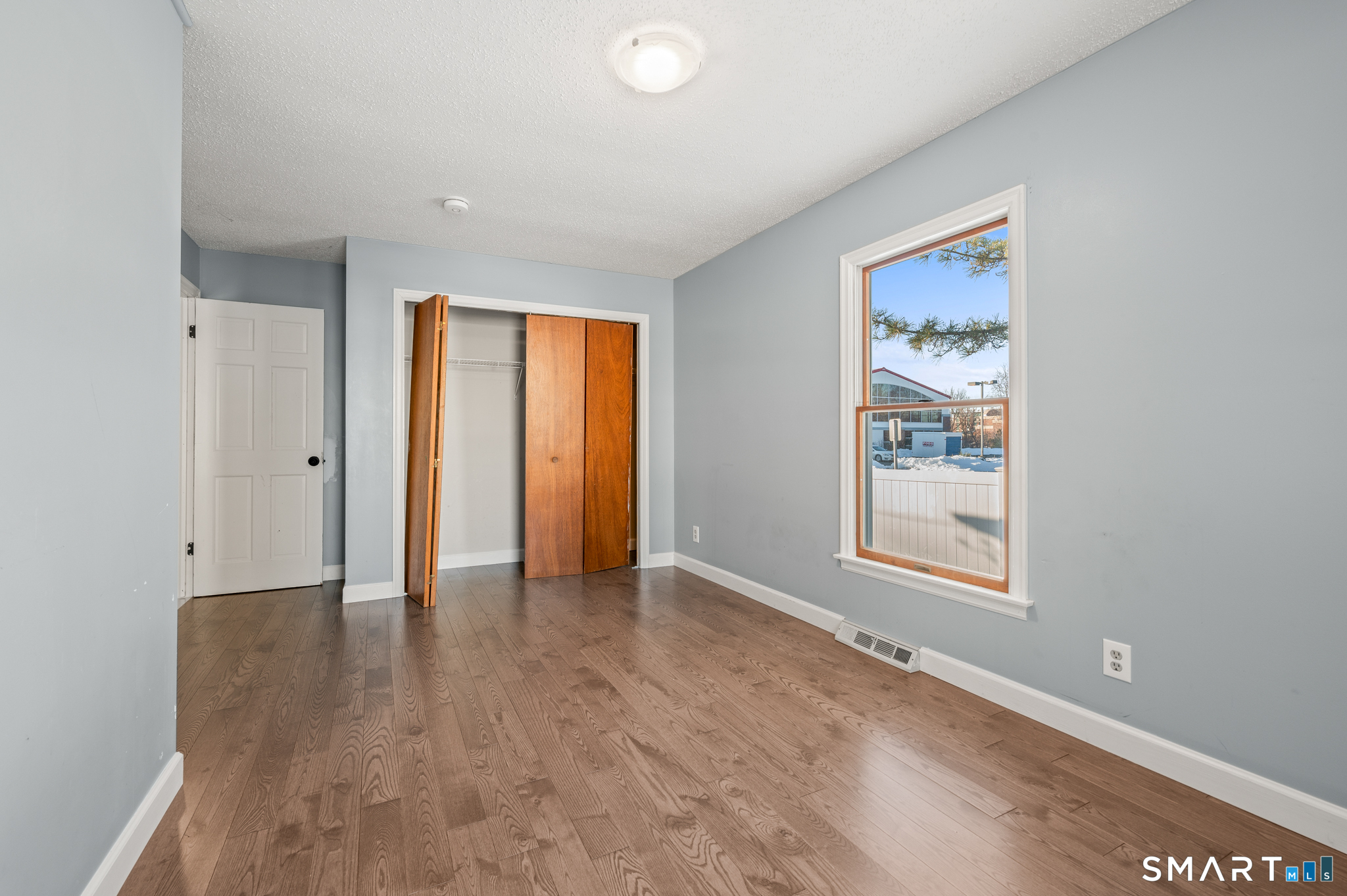 24 Pearl Street Glastonbury CT 06033