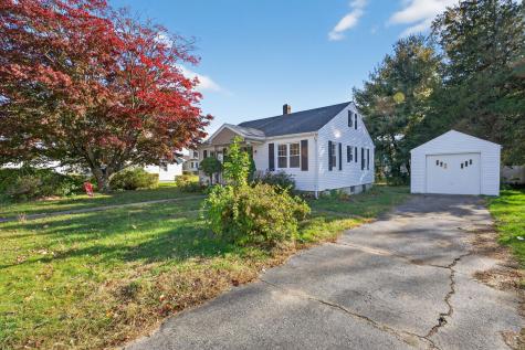 8 Quinebaug Road Norwich CT 06360