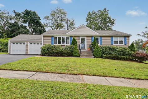 35 Sunrise Terrace Stratford CT 06614