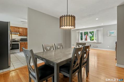 35 Sunrise Terrace Stratford CT 06614