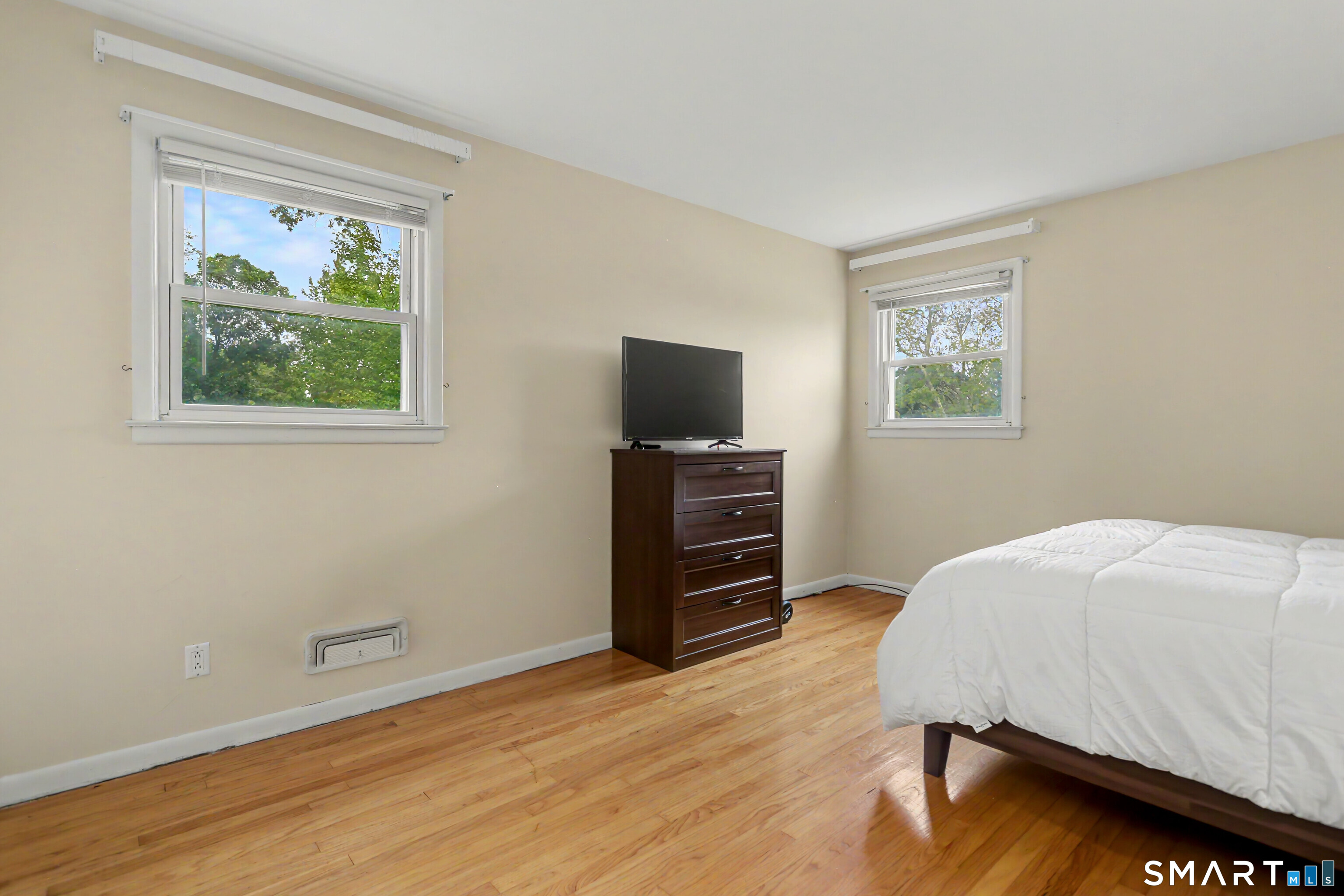 35 Sunrise Terrace Stratford CT 06614