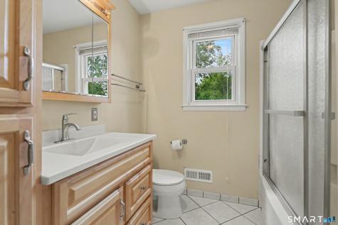 35 Sunrise Terrace Stratford CT 06614